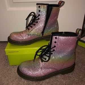 Dr. Martins NOT FOR SALE ON HOLD DO NOT BUY